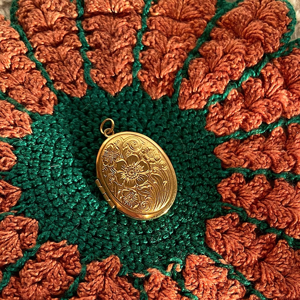 Vintage Gold plated locket